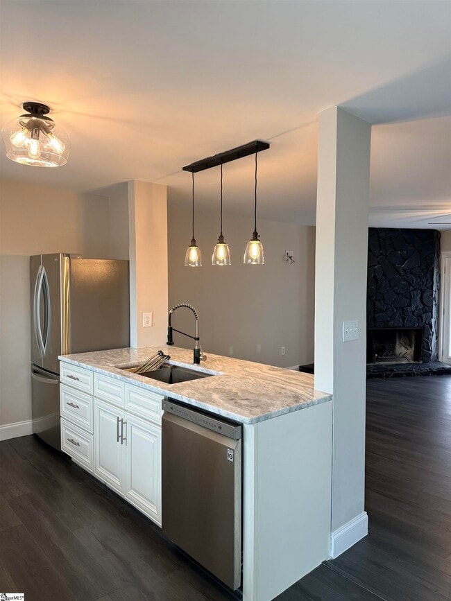 Building Photo - 36 Spinnaker Ct