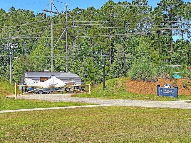 Building Photo - 4824 Willow Brook Ln