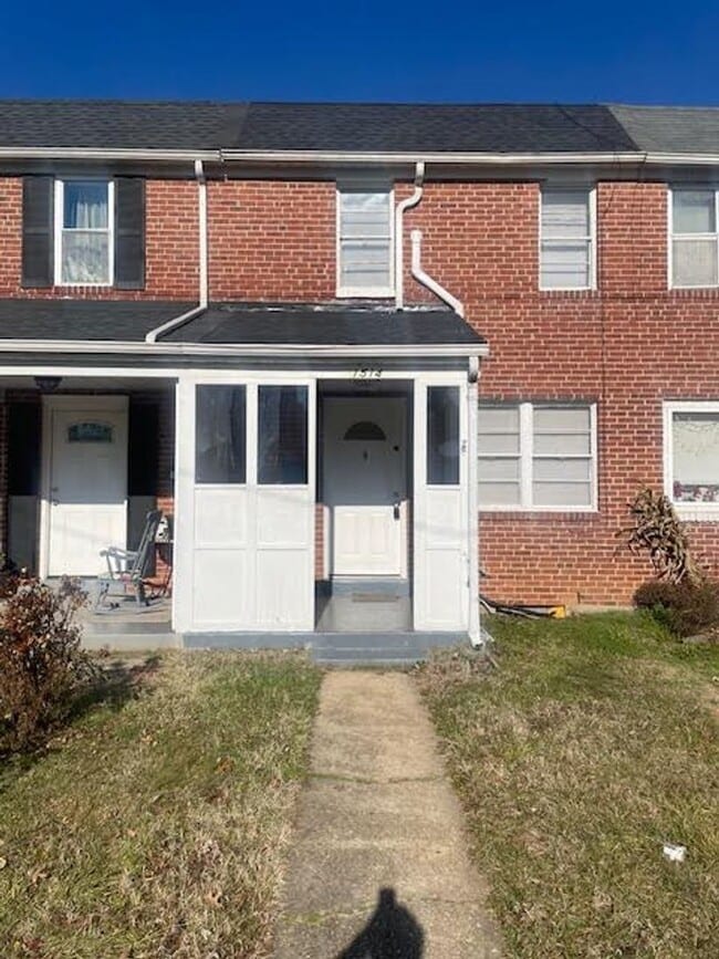Building Photo - Renovated 2bed 2bath in Middle River