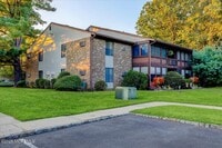 Building Photo - 115 Amberly Dr