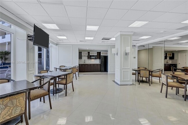 Building Photo - 3180 S Ocean Dr