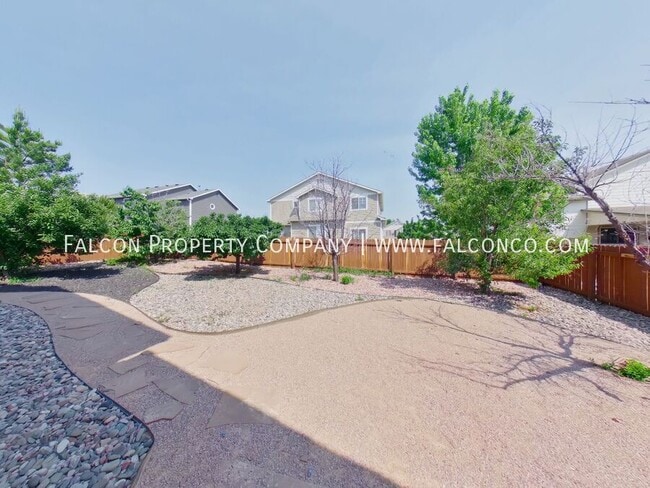 Building Photo - 6536 Graymont Dr