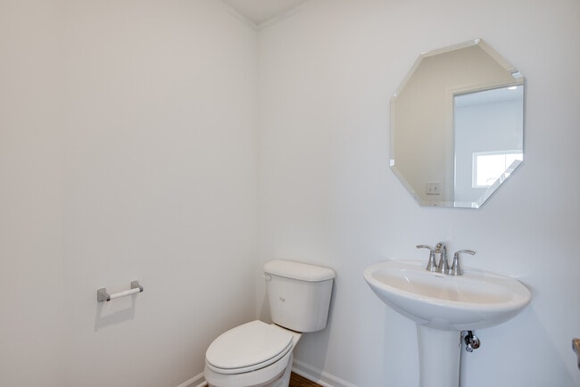 Building Photo - 25750 W Yorkshire Dr