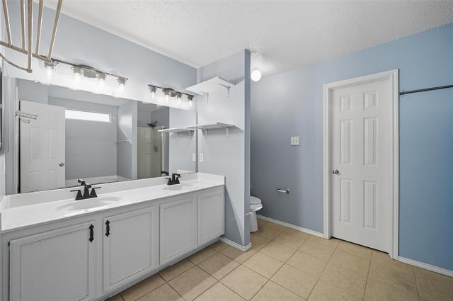 Building Photo - 1130 Annie Oakley Dr