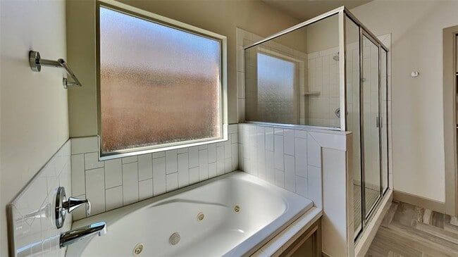 Building Photo - 6516 Bentley Dr