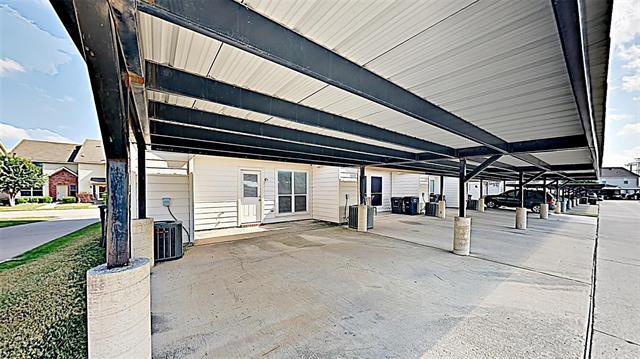 Building Photo - 5705 Giddyup Ln