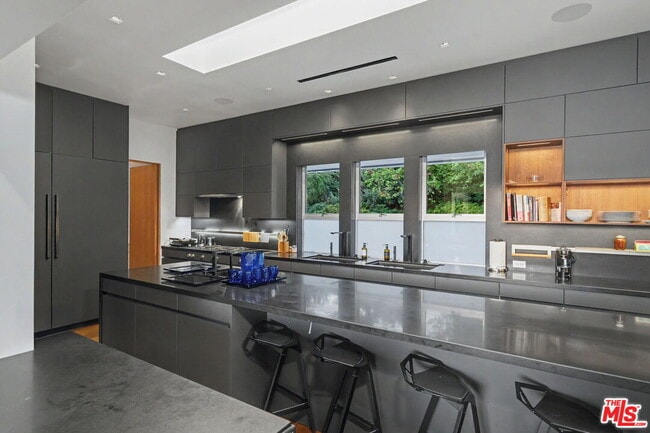 Building Photo - 2644 Eden Pl