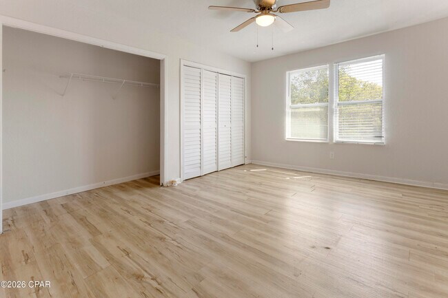 Building Photo - 4455 W 19th St