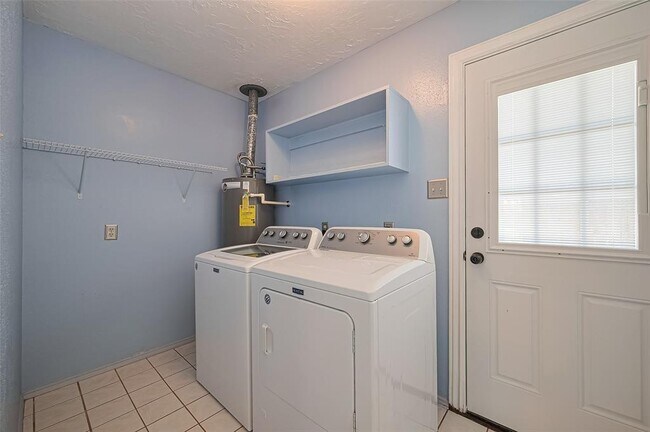 Building Photo - 3234 Mourning Dove Dr