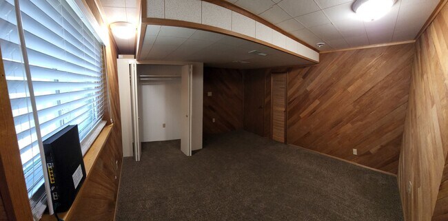 Building Photo - Murray Gem