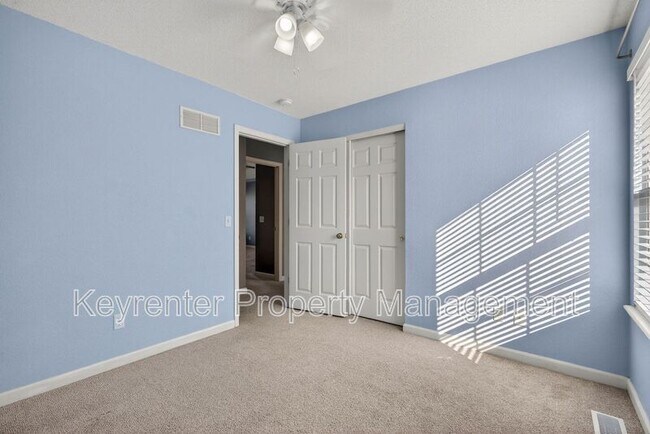 Building Photo - 1233 Grand Canyon Dr