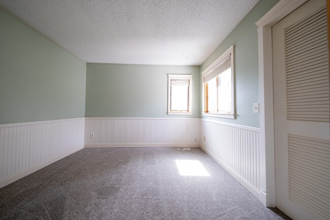 Building Photo - 6045 Covington Terrace