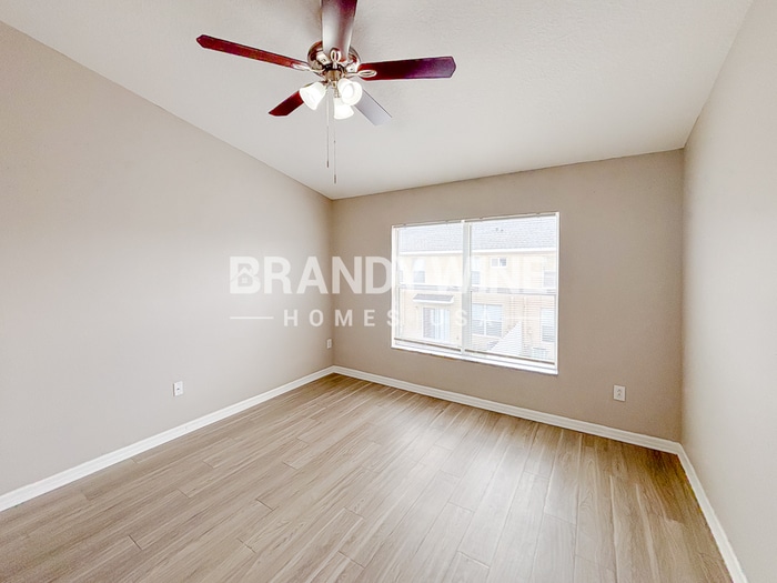 Building Photo - 9701 Carlsdale Dr