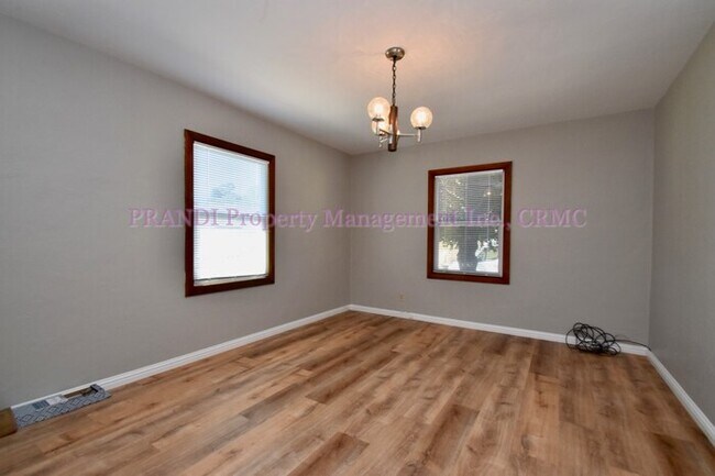 Building Photo - 45 Ignacio Ln