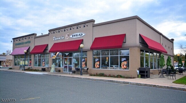 Building Photo - 275 Main Ave