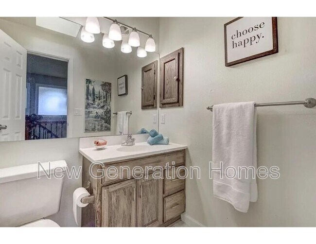 Building Photo - 4245 Sabin Ct