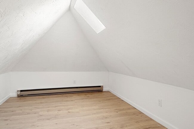 Building Photo - 107 Ellery St