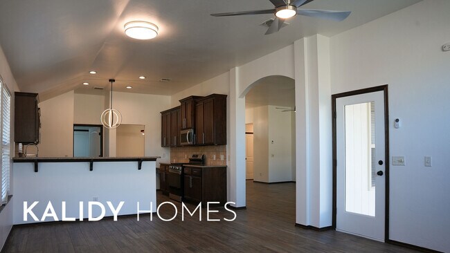 Building Photo - 13049 SW 5th St