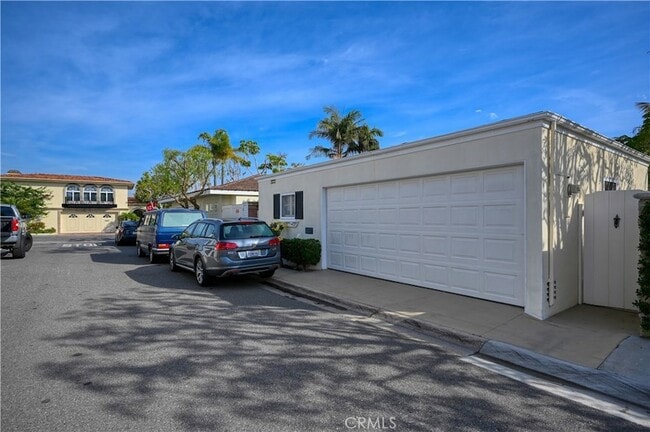 Building Photo - 149 Via Waziers