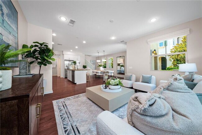 Building Photo - 172 Borrego