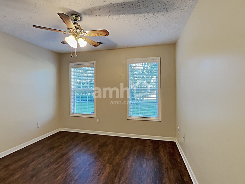 Building Photo - 4190 Eden Valley Dr