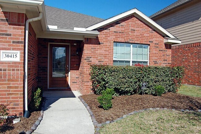 Building Photo - 30415 Deleon Fields Dr