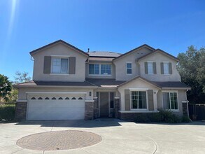 Building Photo - 3800 Venus Ct