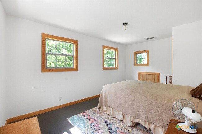Building Photo - 21702 Farm to Market 580