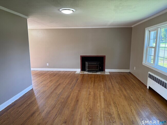 Building Photo - 618 Willard Ave
