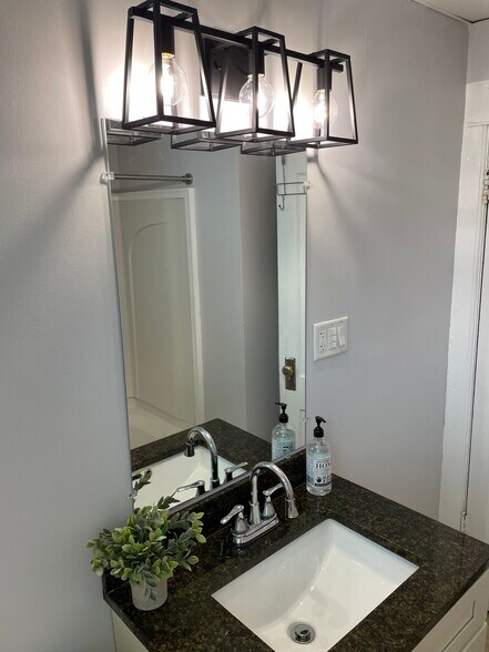 Bathroom - 52 Grove Ave
