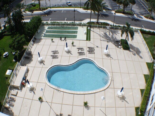 Building Photo - 201 N Ocean Blvd