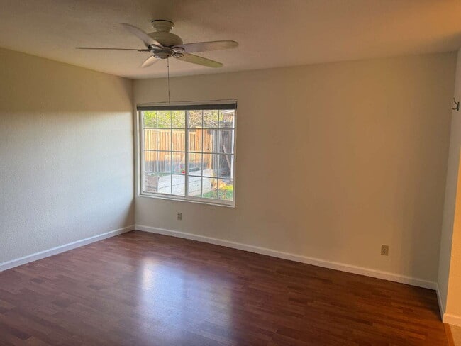 Building Photo - Remodeled Single Family Home