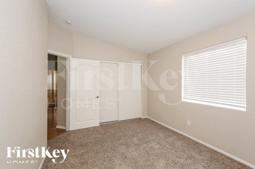 Building Photo - 5227 Southern Cypress Ct