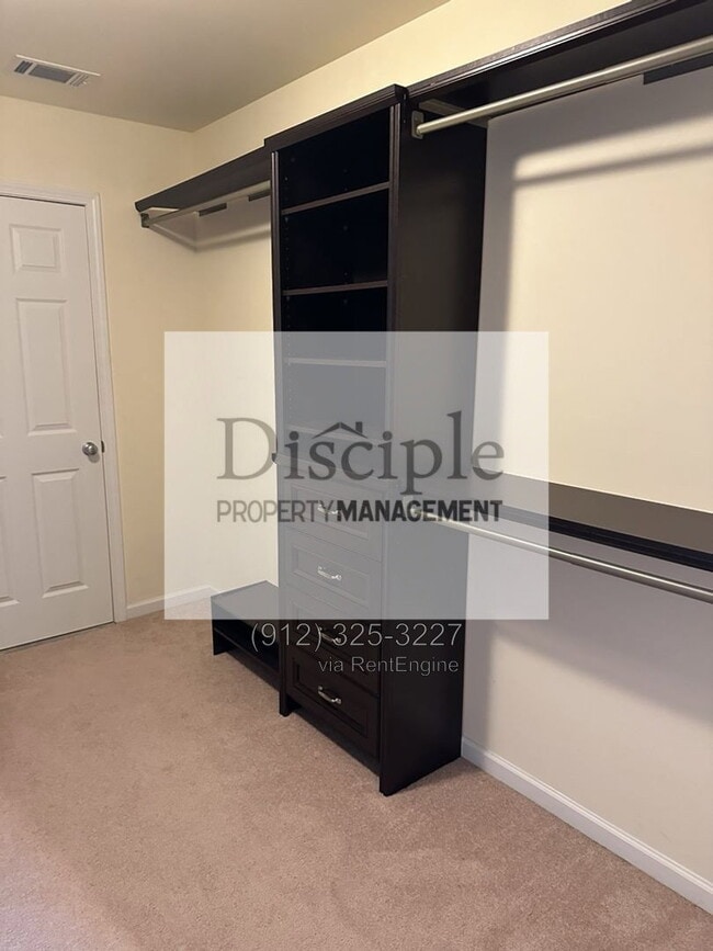 Building Photo - 169 Regency Cir
