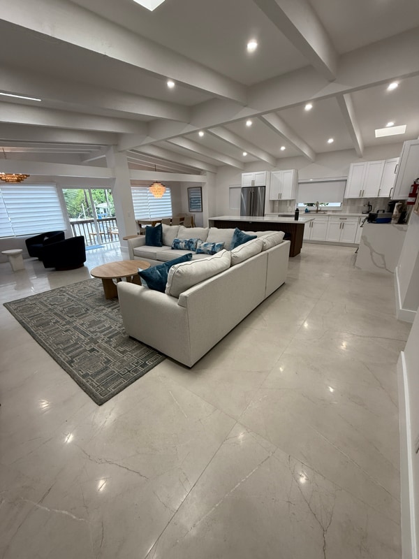 Building Photo - 407 Hendricks Isle