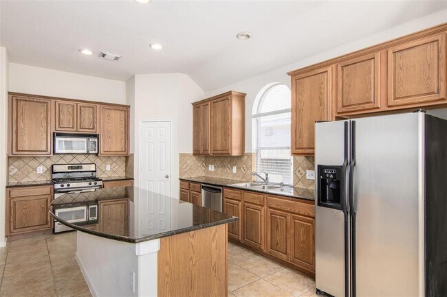 Building Photo - 25609 Tiverton Forest Ct