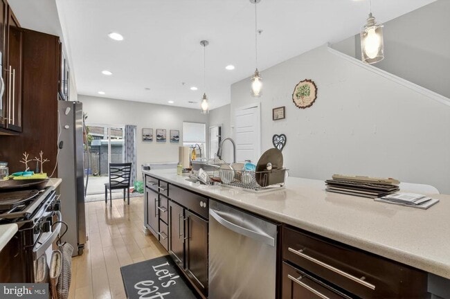 Building Photo - 1504 Earl St