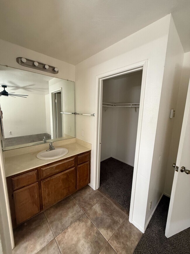 Building Photo - 5083 Moss Creek Cir
