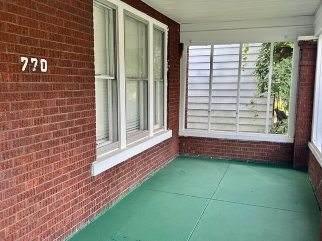 Building Photo - 770 Linwood Ave