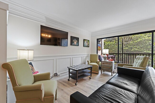 Building Photo - 1605 S US Hwy 1