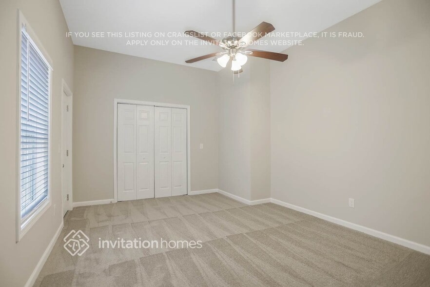 Building Photo - 5420 Palmetto Ct