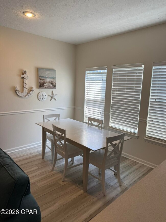 Building Photo - 7908 Sunset Ave