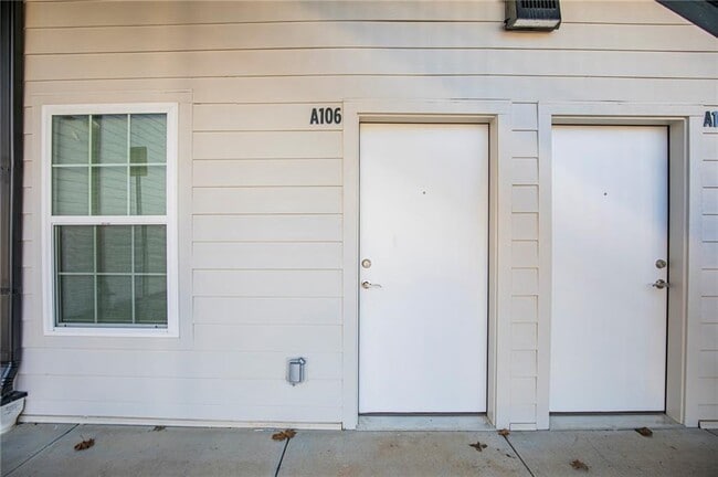 Building Photo - 904 Garland Ave