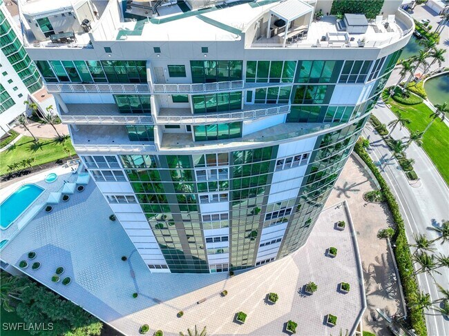 Building Photo - 3971 Gulf Shore Blvd N