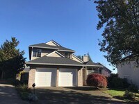 Building Photo - 8660 SW Cortez Ct
