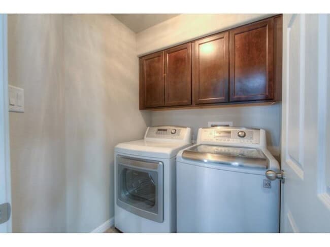 Building Photo - 709 Noatak Trail