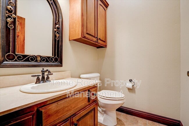 Building Photo - 7135 Sunset Ridge Cir