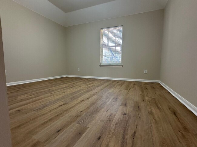 Building Photo - 1751 Heddon Falls Dr