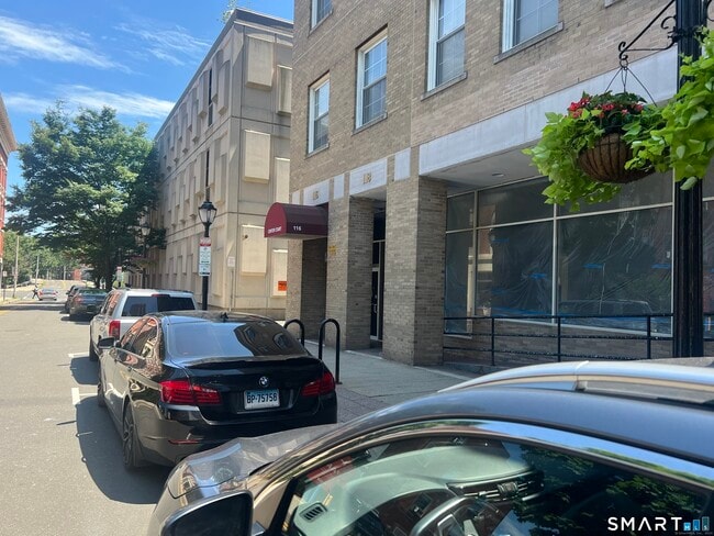 Building Photo - 124 Court St