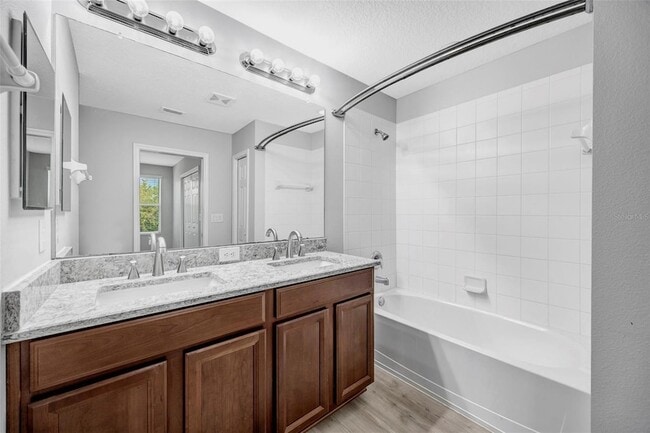 Building Photo - 6705 Holly Heath Dr